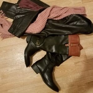 Rampage boots!!! Very pretty!!